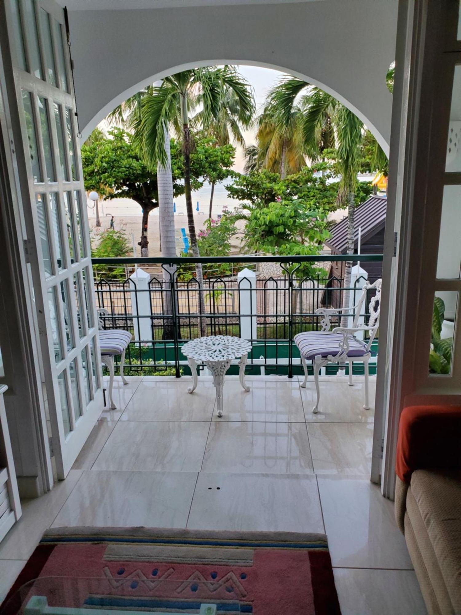 Apart-hotel Sandcastles Resort,